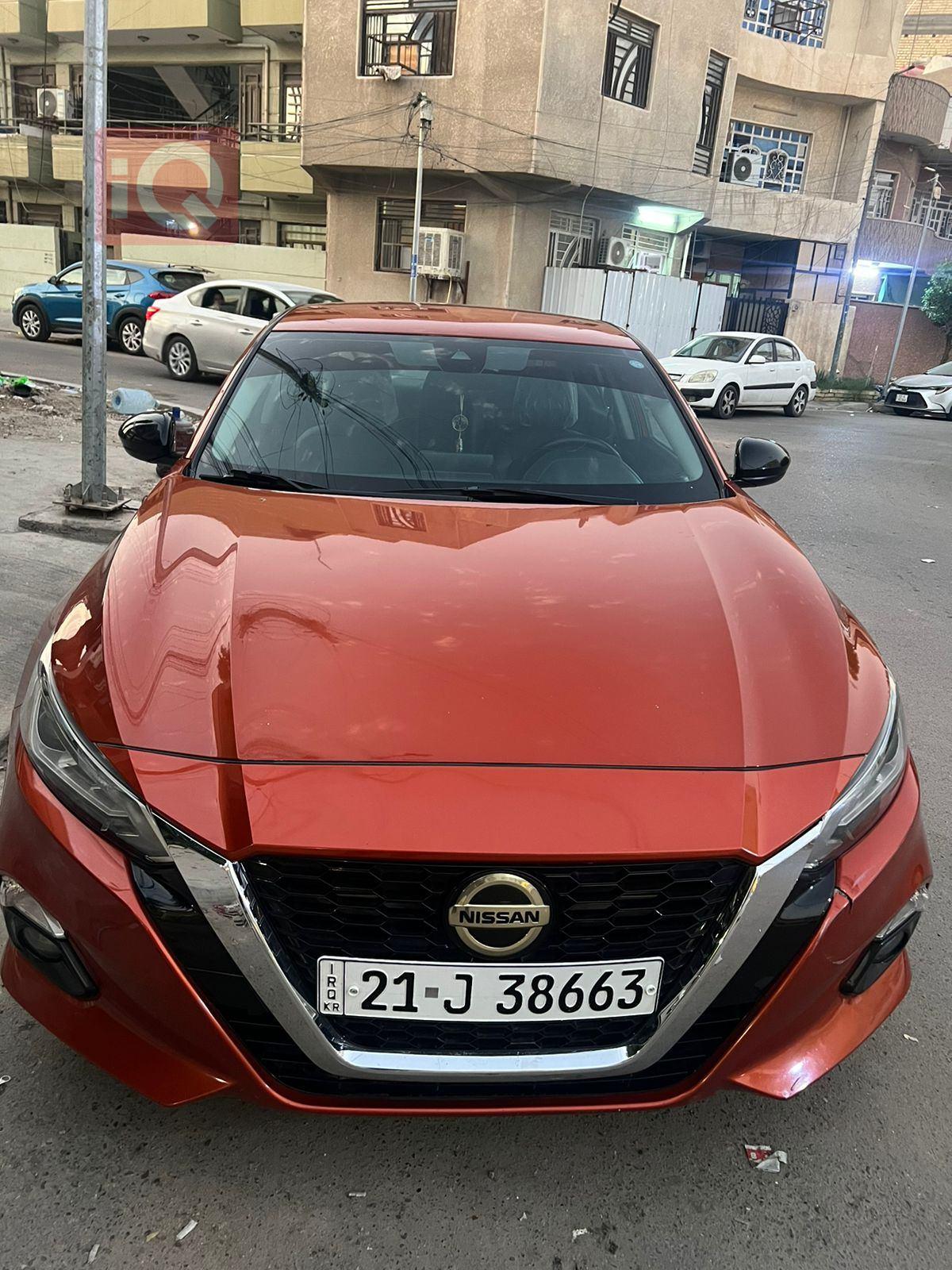 نيسان ألتيما